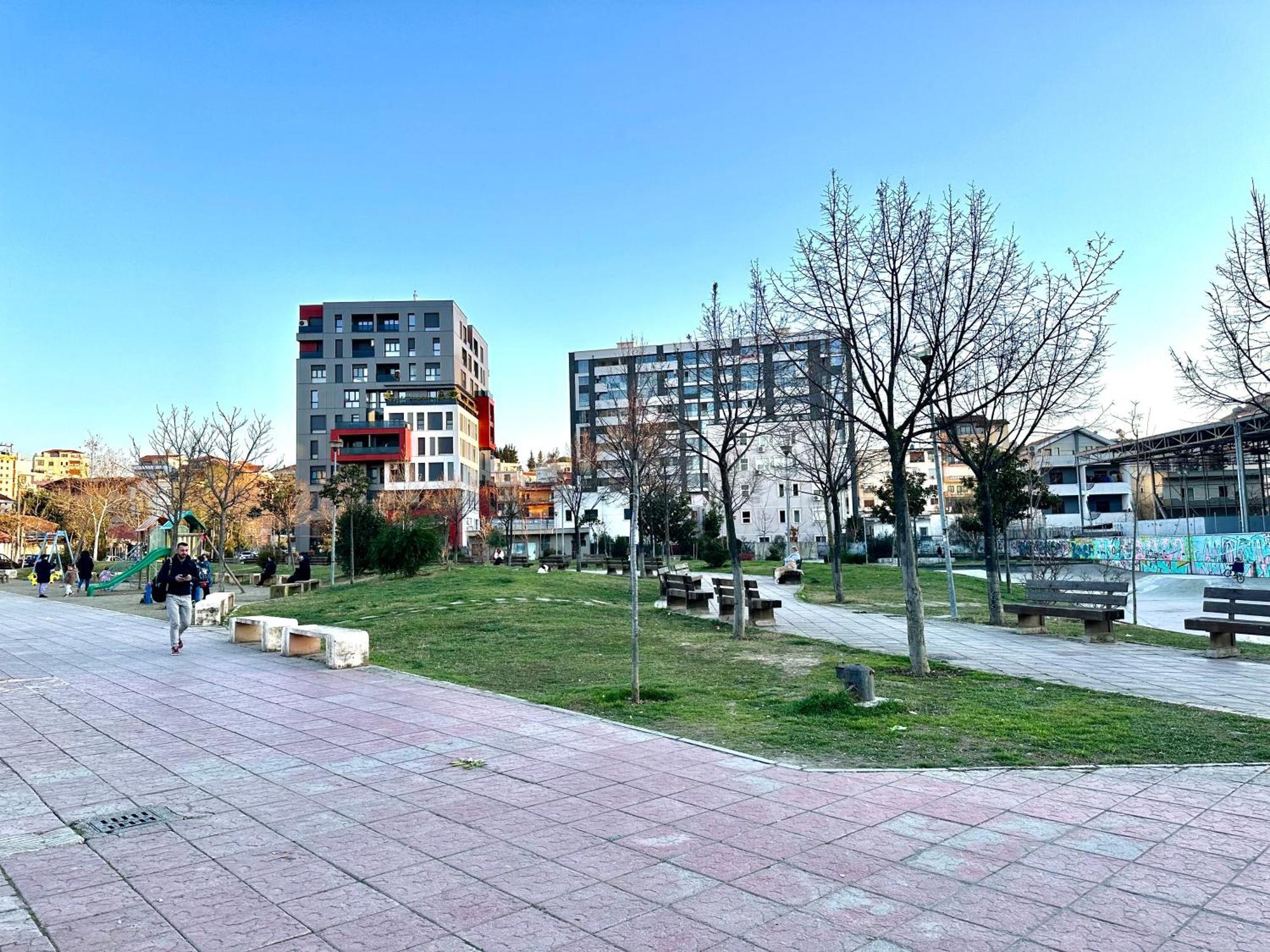 Skyview Oasis Premium Apartment Tiranë Eksteriør bilde